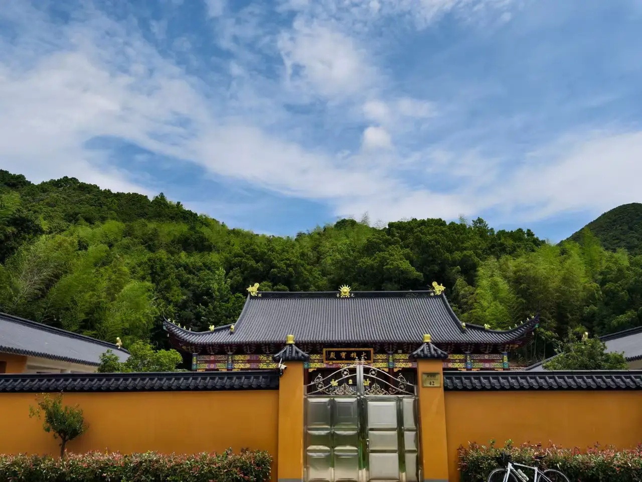 长生月岭寺实景照片