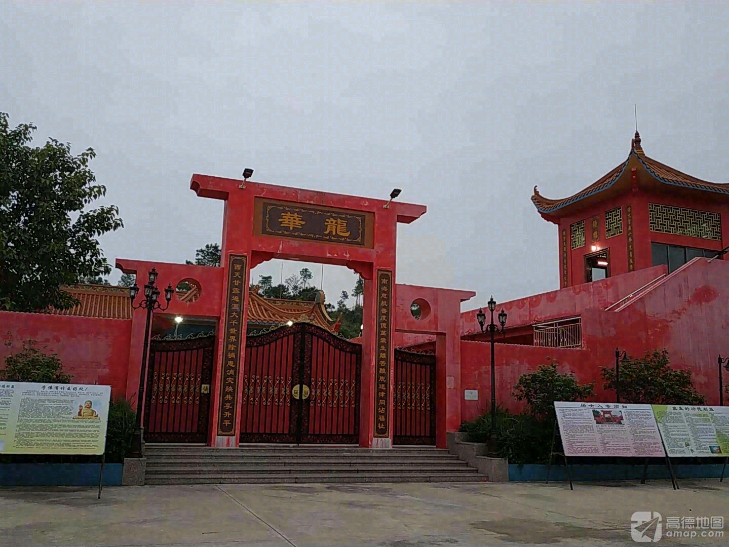 龙华寺实景照片