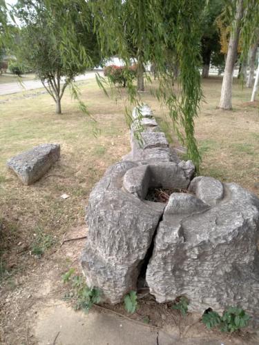 南朝梁南平王萧伟墓阙遗址旅行图片 1