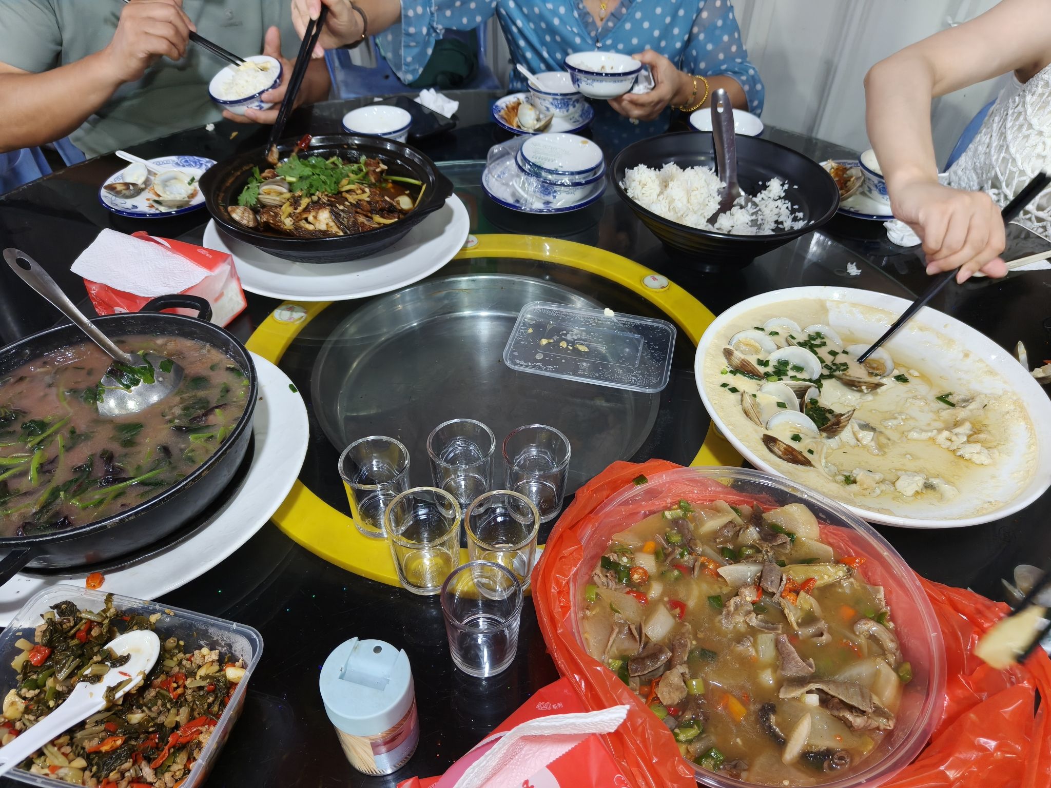 龙顺大排档