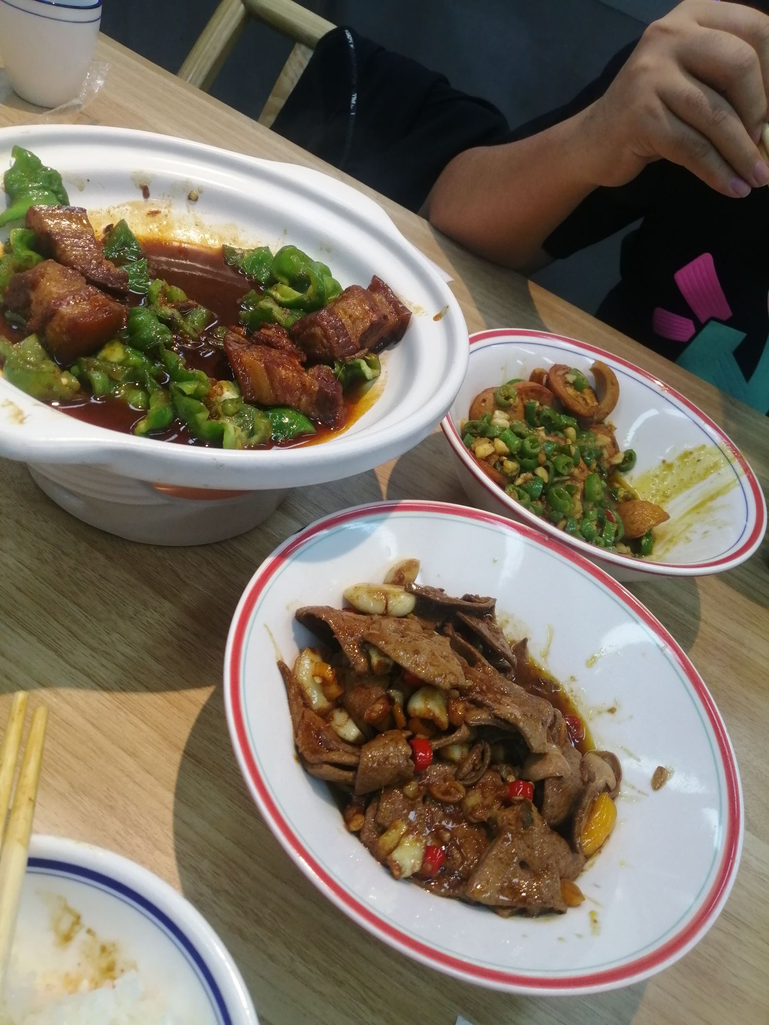 笨厨子下饭菜馆(松原店)