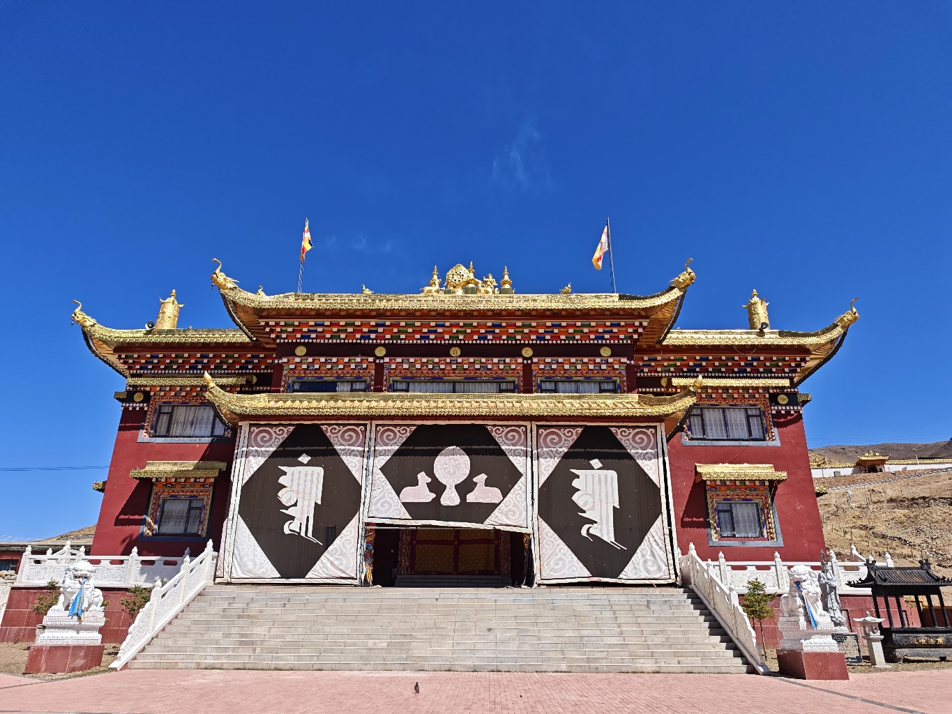 甲秀寺实景照片
