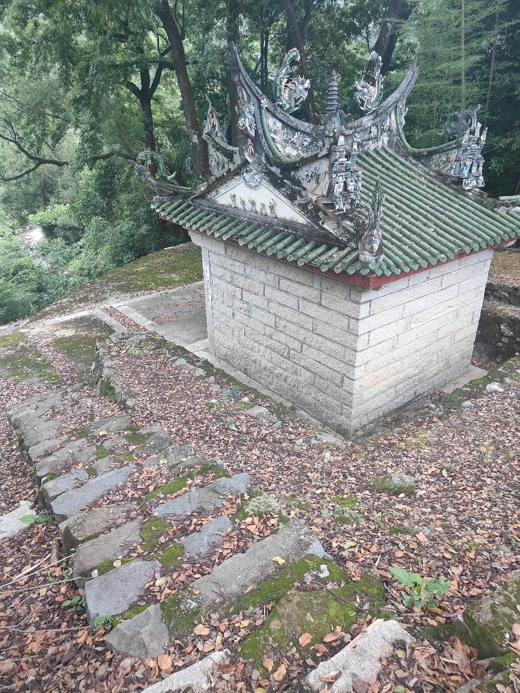 安溪县城厢镇上营村车岩龙宝殿实景照片