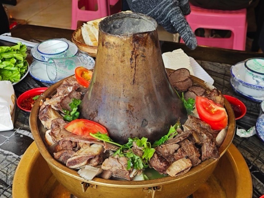 品味农家铜锅馆