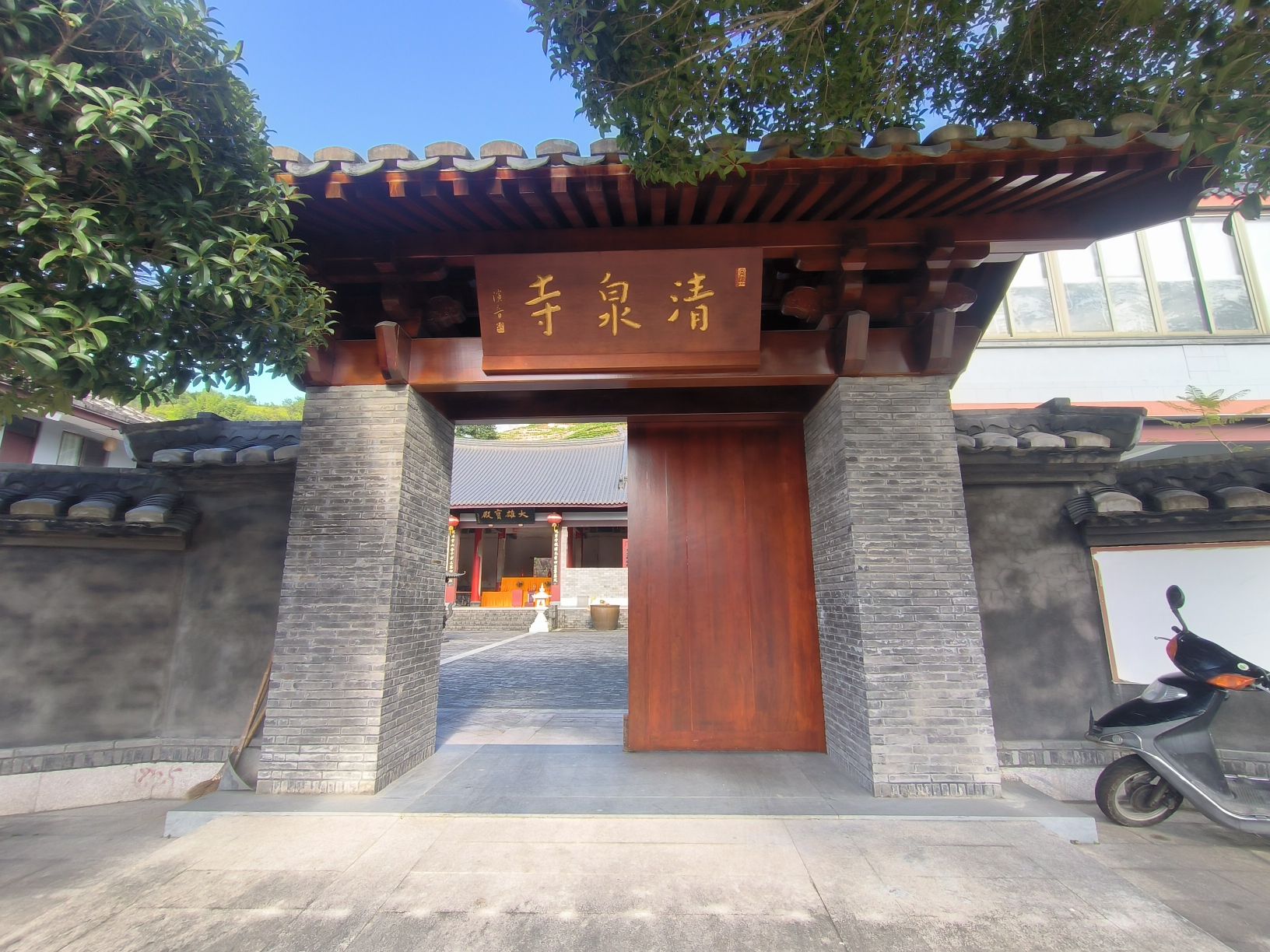 清泉寺实景照片