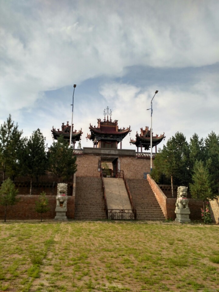 祥云山道观实景照片