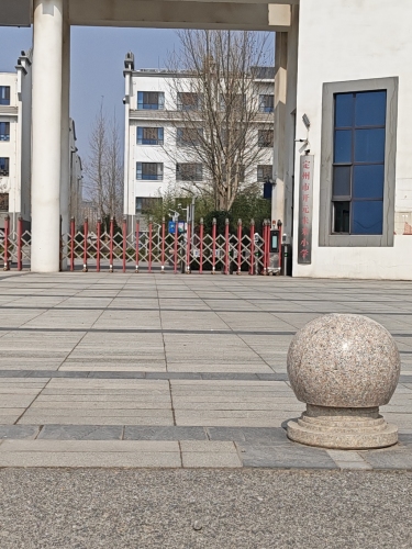 定州市高新区中心小学
