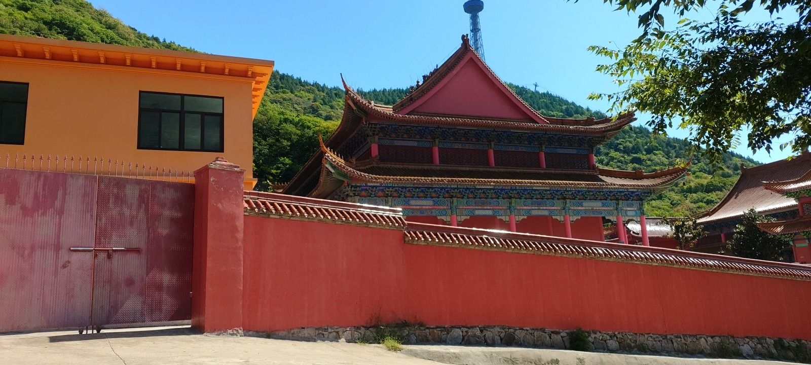 大雄宝殿实景照片