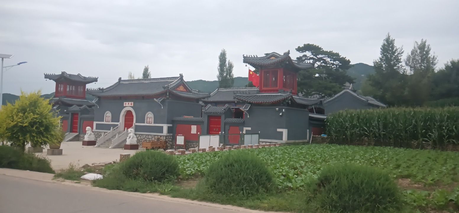 灵应寺实景照片