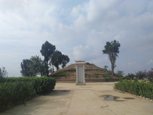 关汉卿墓旅行图片 2