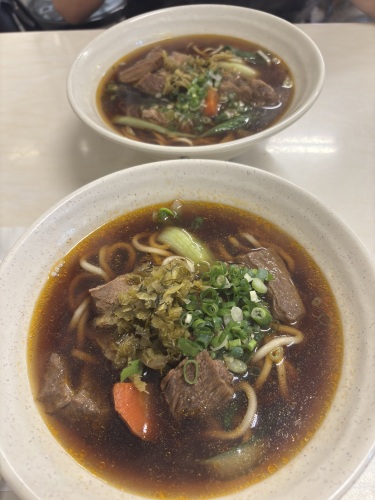 苑里九妹牛肉面馆