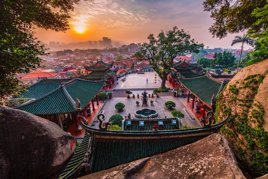 厦门市鼓浪屿风景名胜区-日光岩寺实景照片