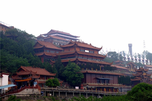 圣水寺实景照片