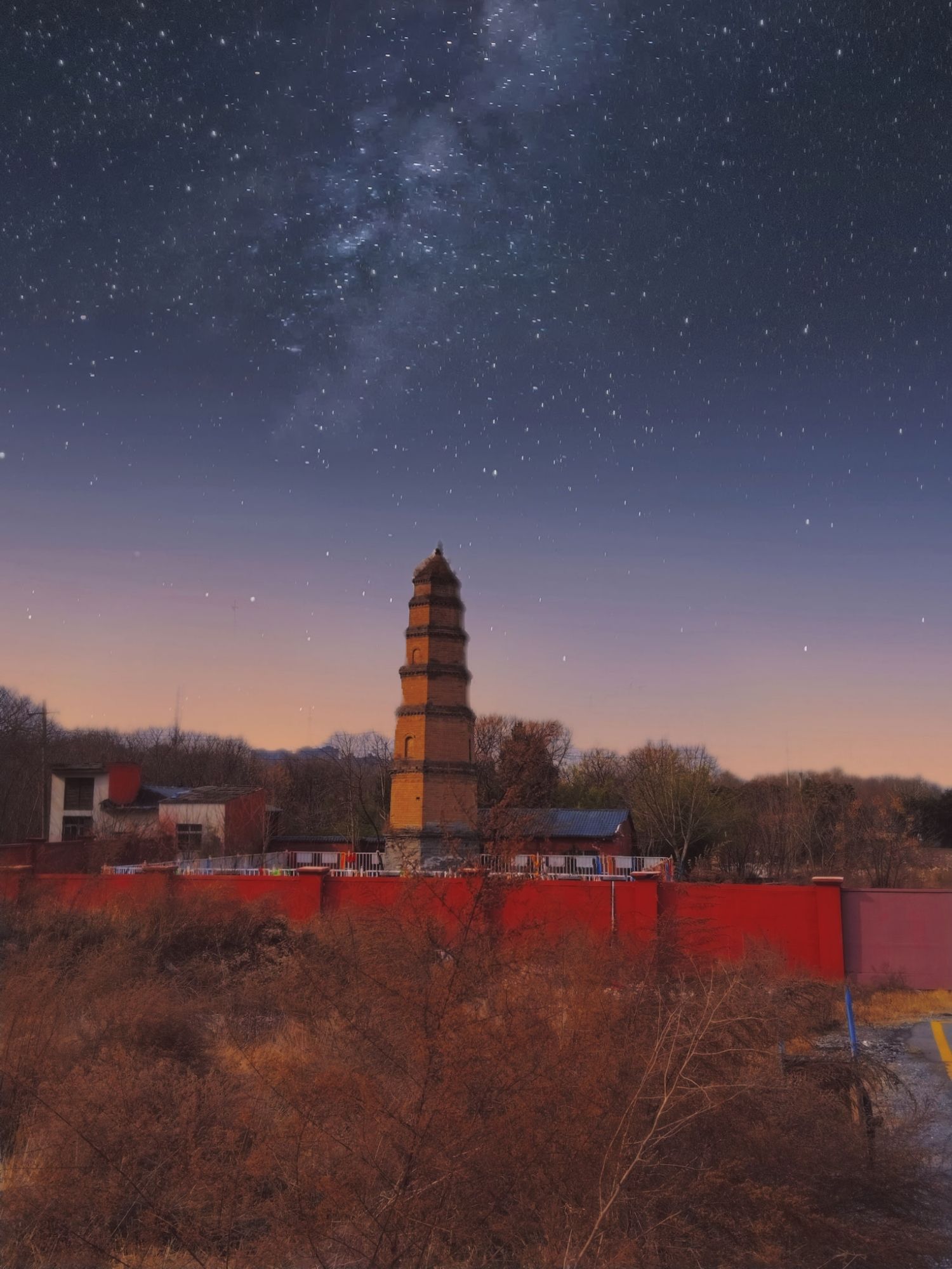 敦煌寺塔实景照片
