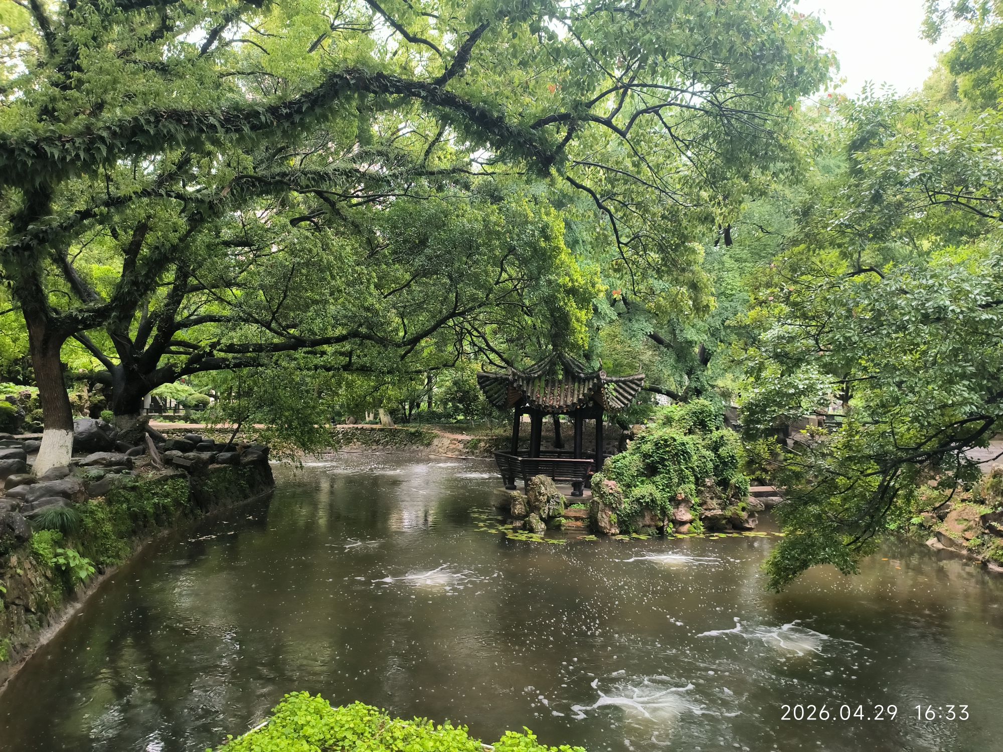 中山公园-湖心亭