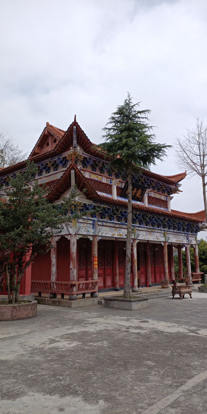 安龙圆通寺实景照片
