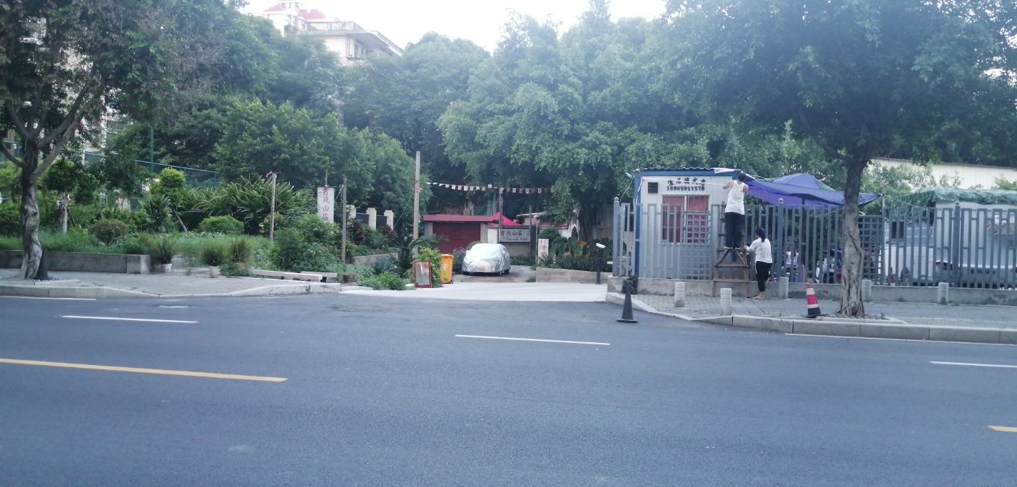 首凤山庙实景照片