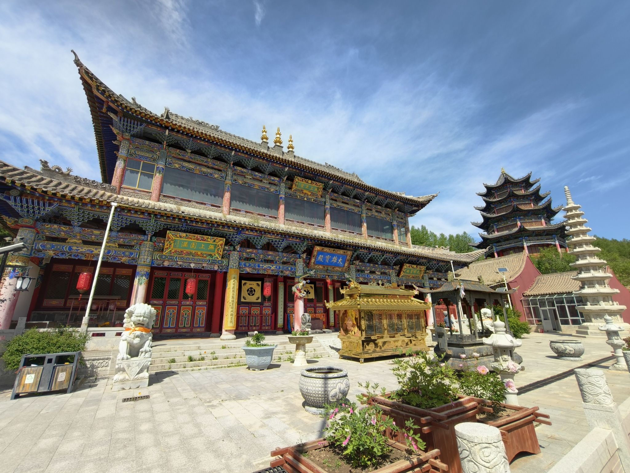 湟中区大光明寺实景照片