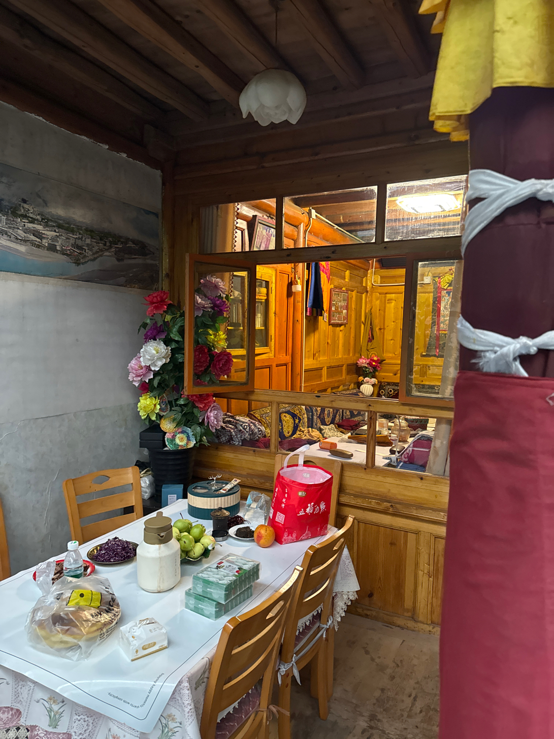 落音堂寺上师家实景照片