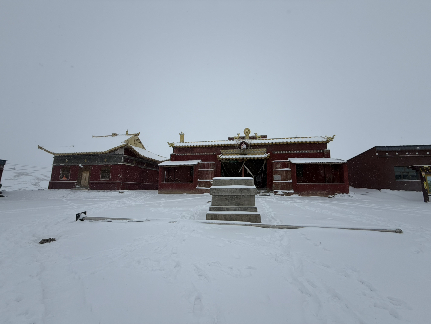 贝尕寺实景照片