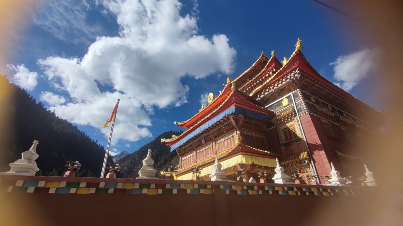新龙县东祉寺实景照片