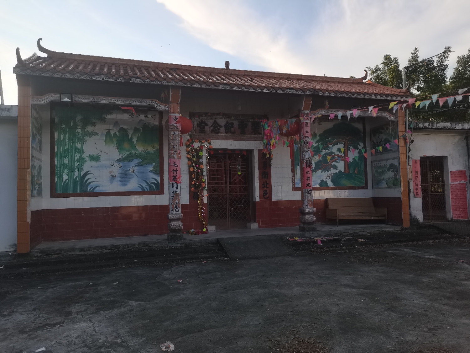 朋同六井庙实景照片