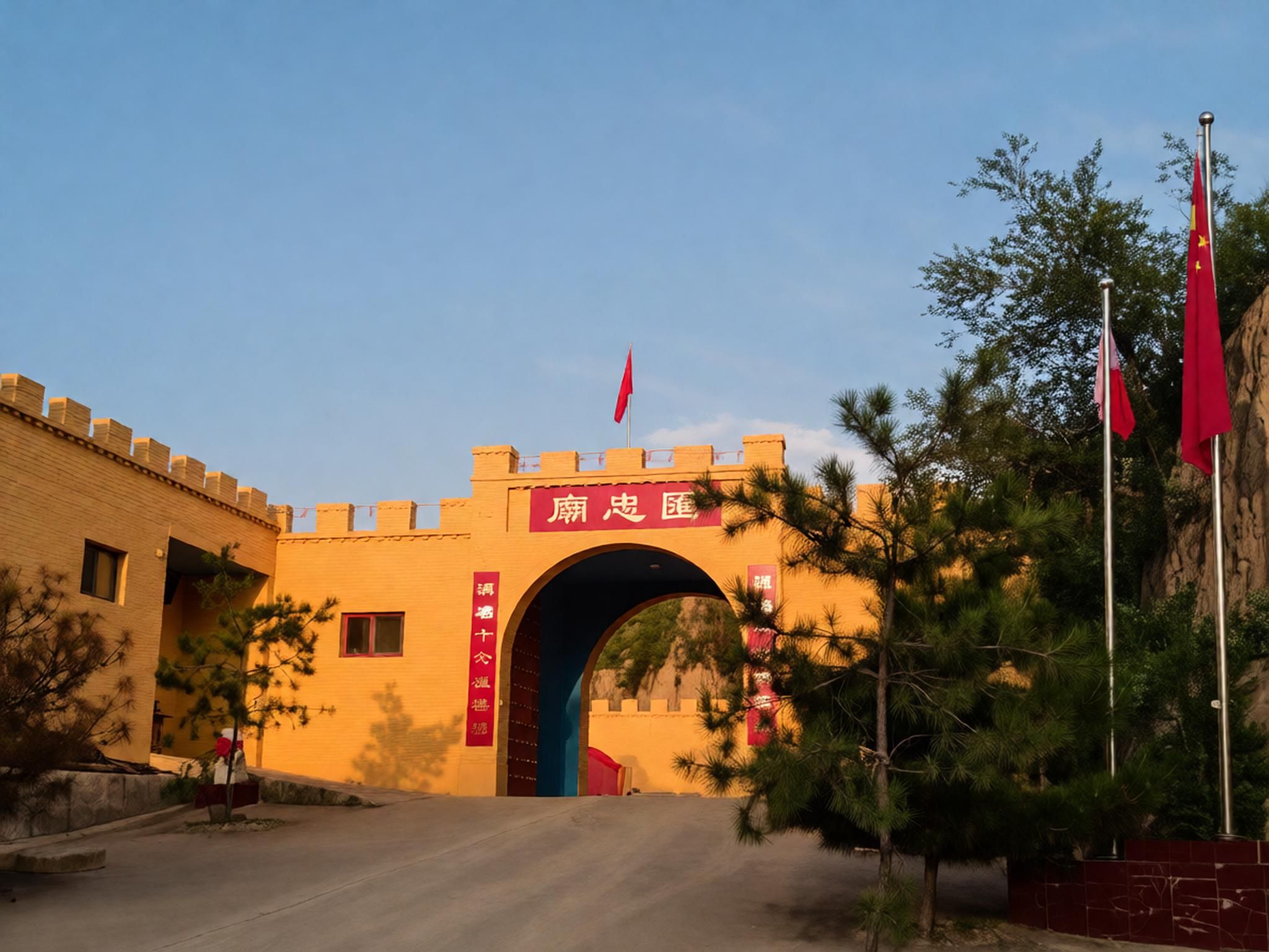 汇忠庙实景照片