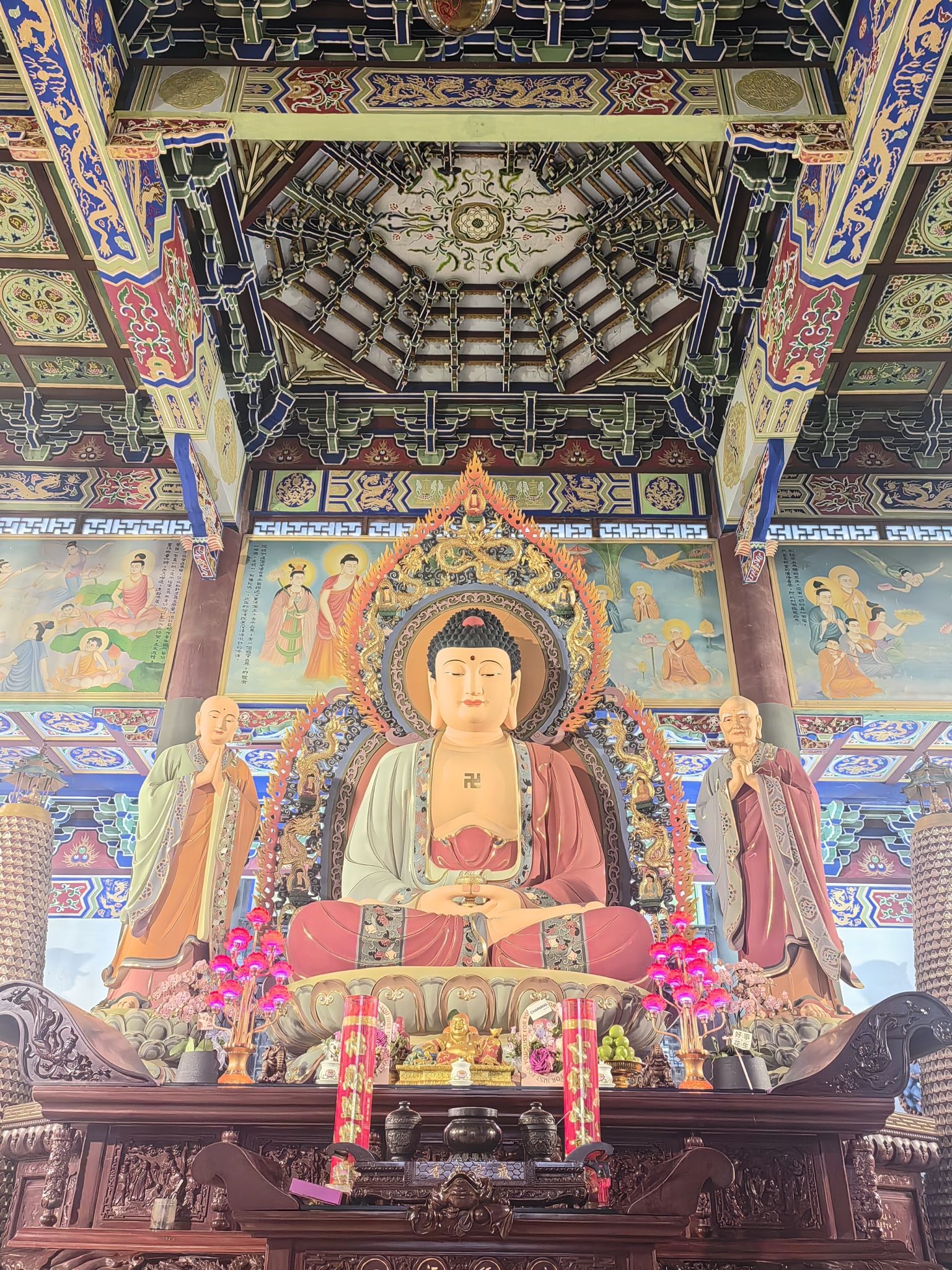 大雄宝殿实景照片