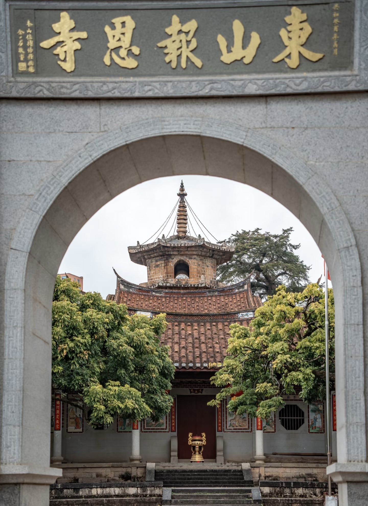 东山报恩寺实景照片