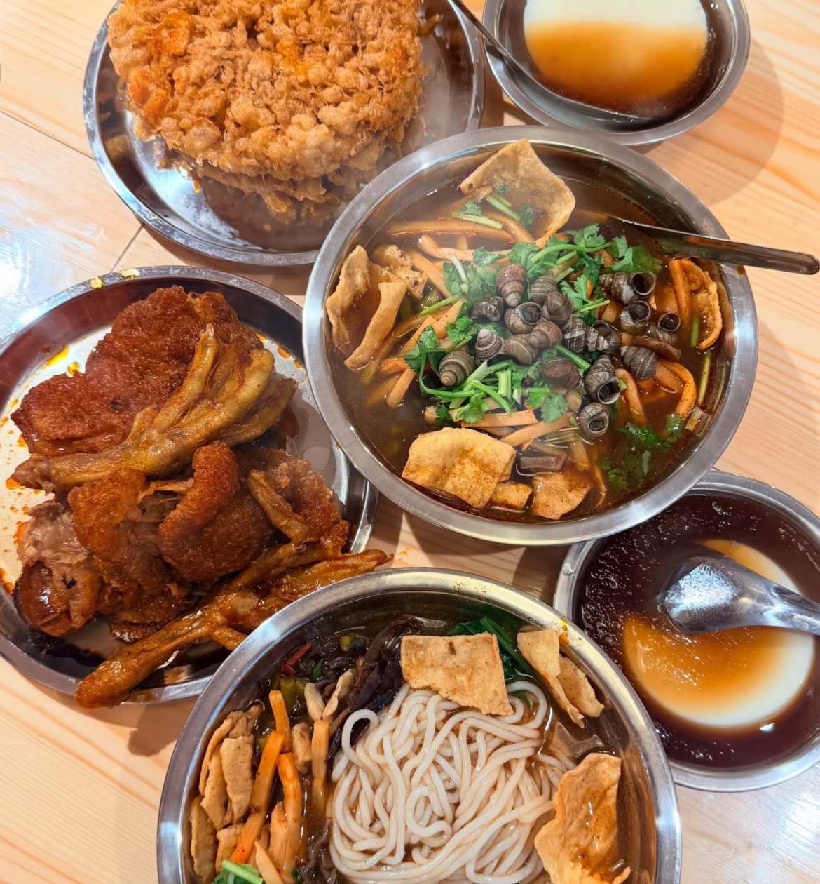 柳州肥姨妈大骨螺蛳粉(十胜街店)