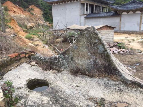 铭湖岩旅行图片 2