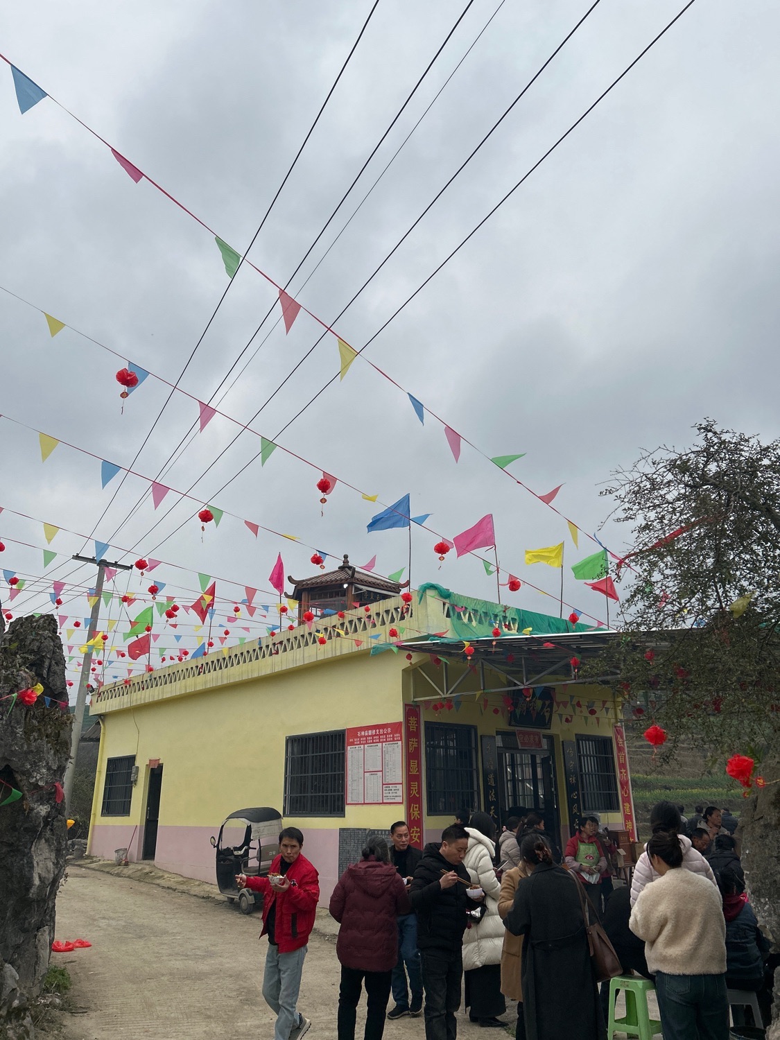 赶场坝石神庙实景照片