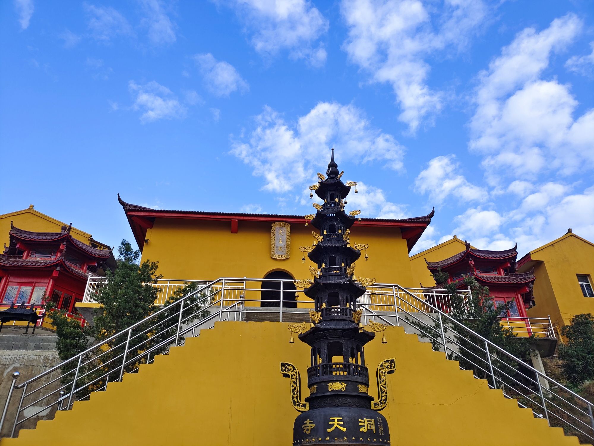 安徽省芜湖市南陵县何湾镇洞天寺实景照片