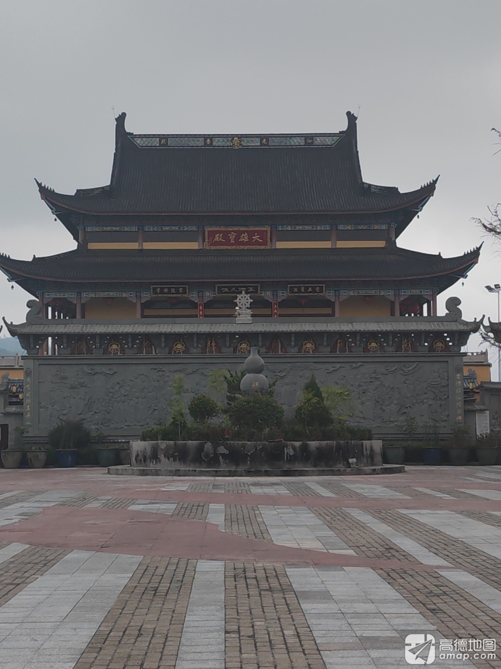 大雄宝殿实景照片