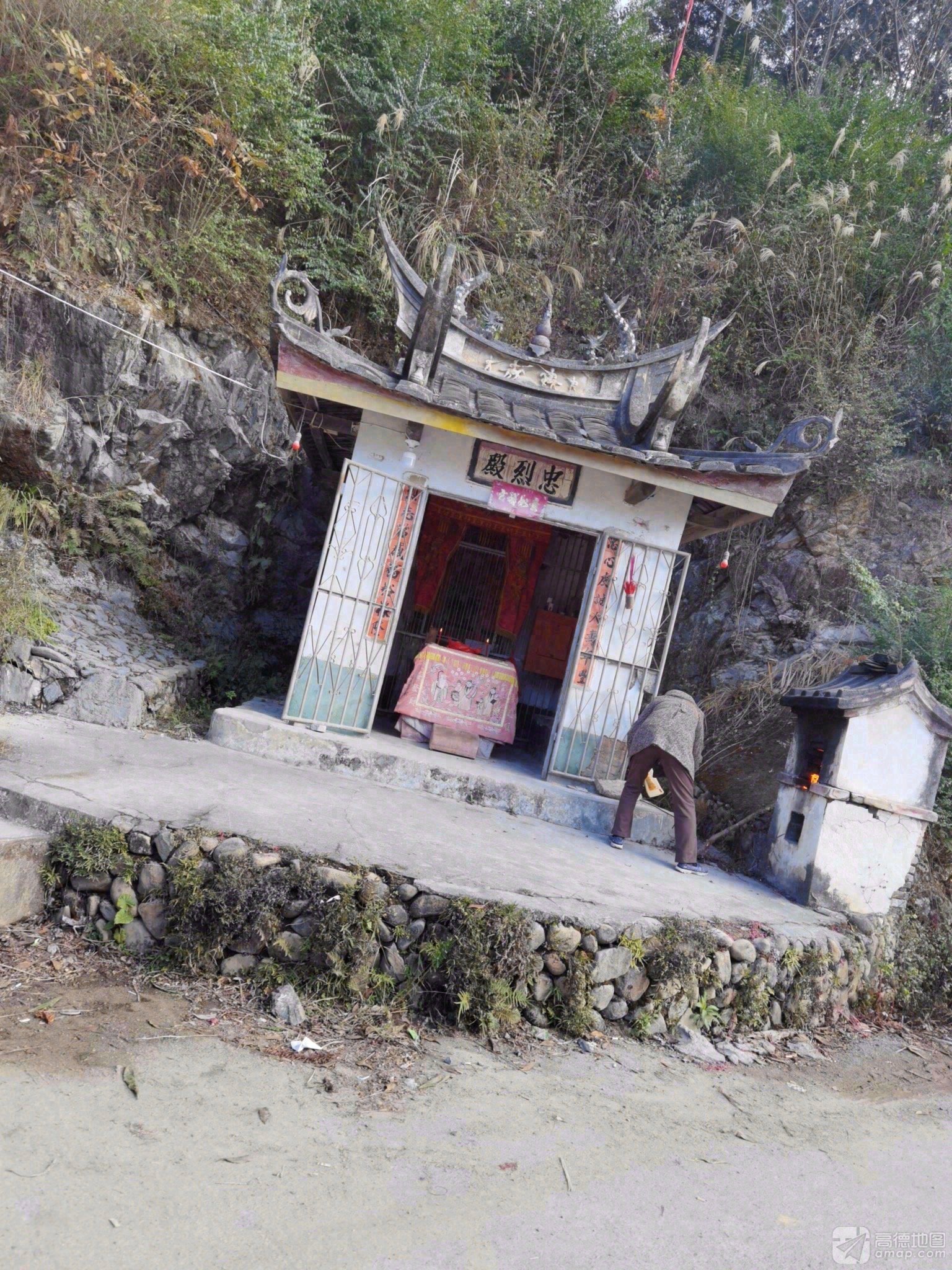 忠烈殿实景照片