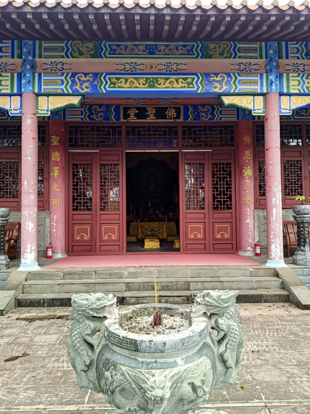 佛圣堂实景照片