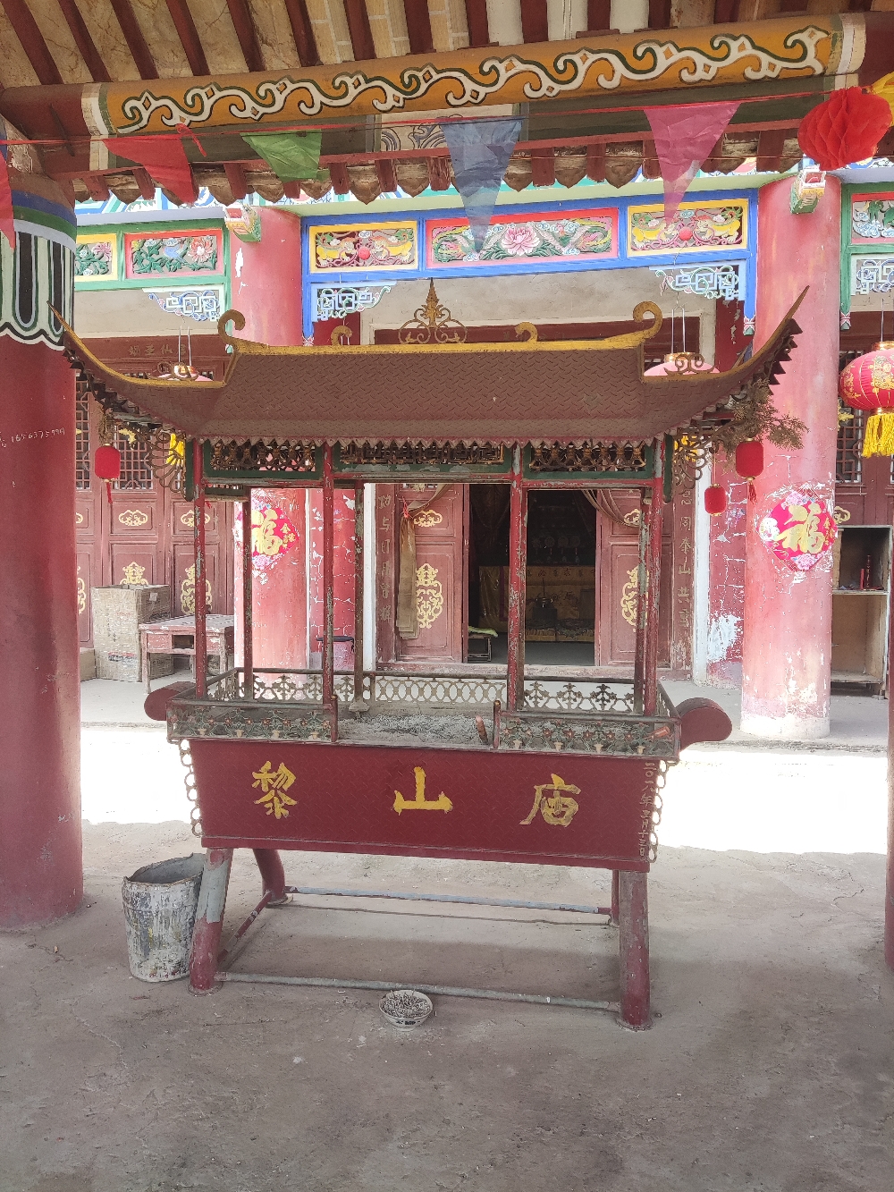 黎山庙实景照片