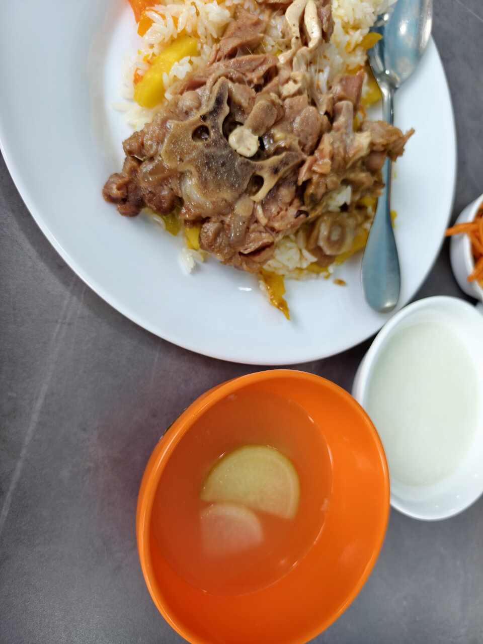 哈里克特色抓饭(汇金福园店)
