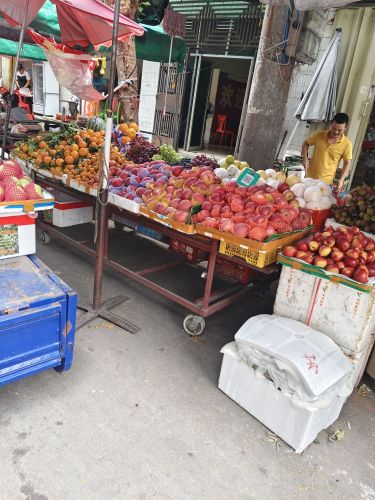 尖峰集贸市场