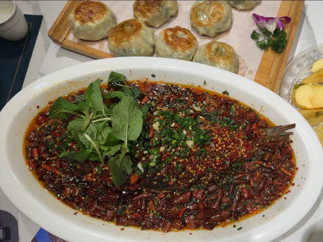 食话说辣(樽憬财富店)