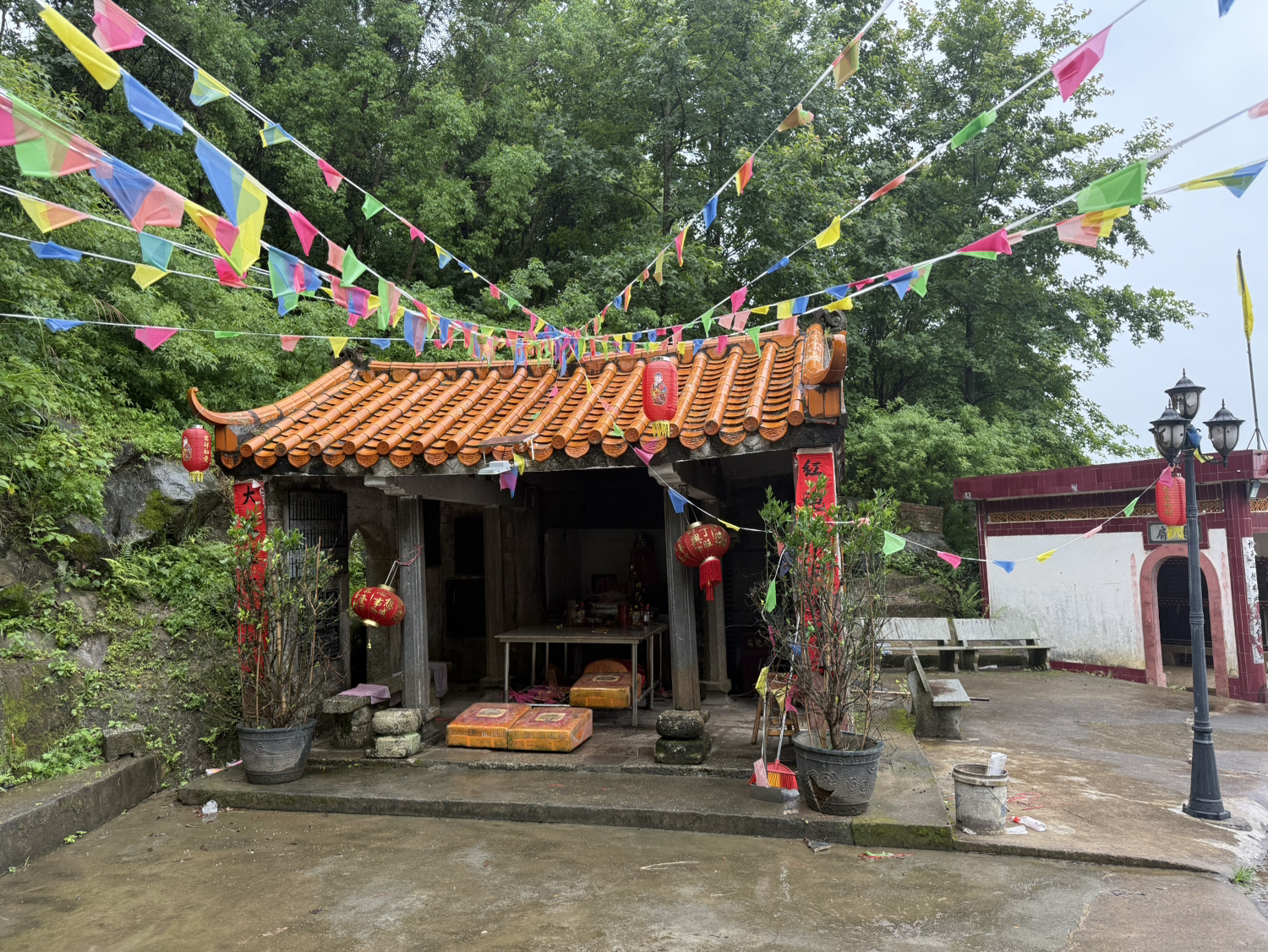 红袍大王爷宫实景照片