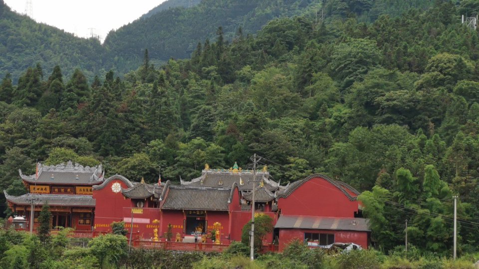 红灵山寺实景照片