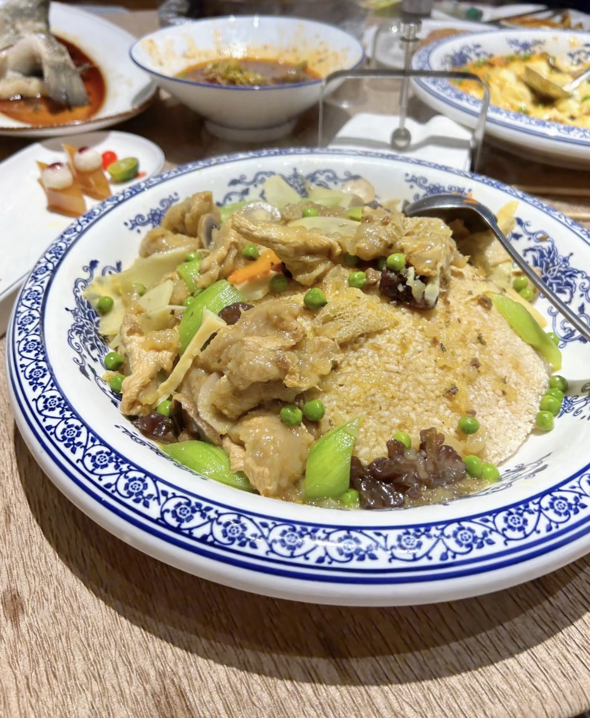 聚义餐酒楼(嘉盛·优品店)