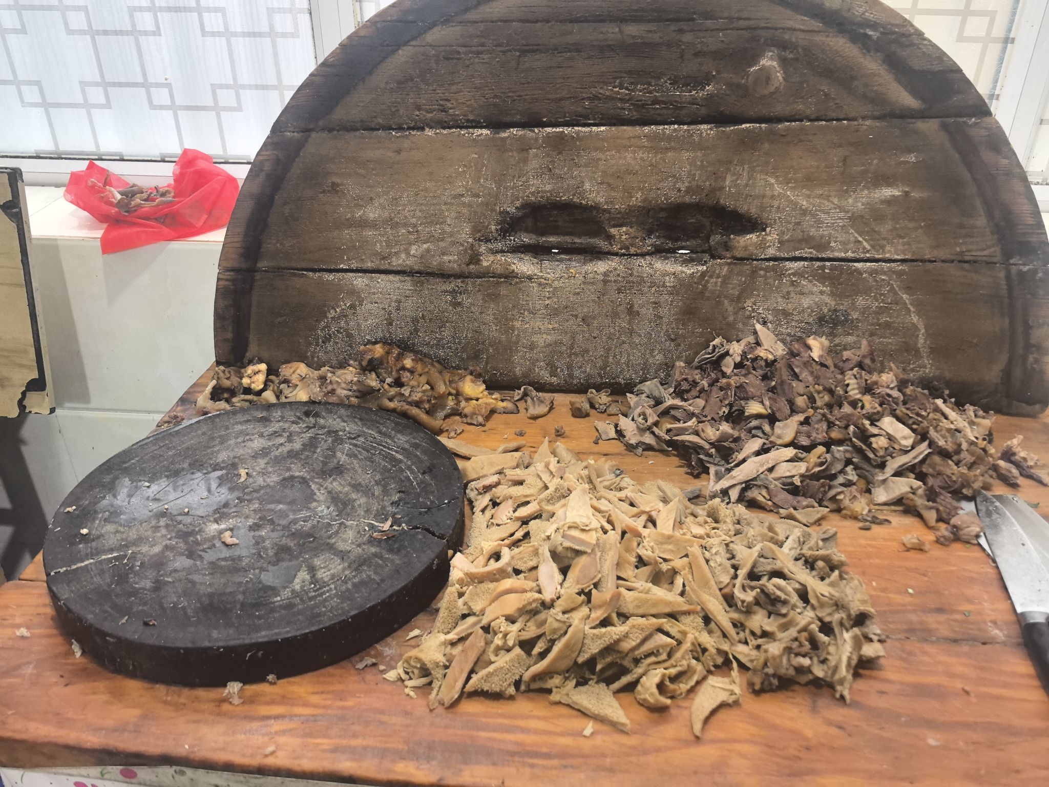 朝伯牛杂割