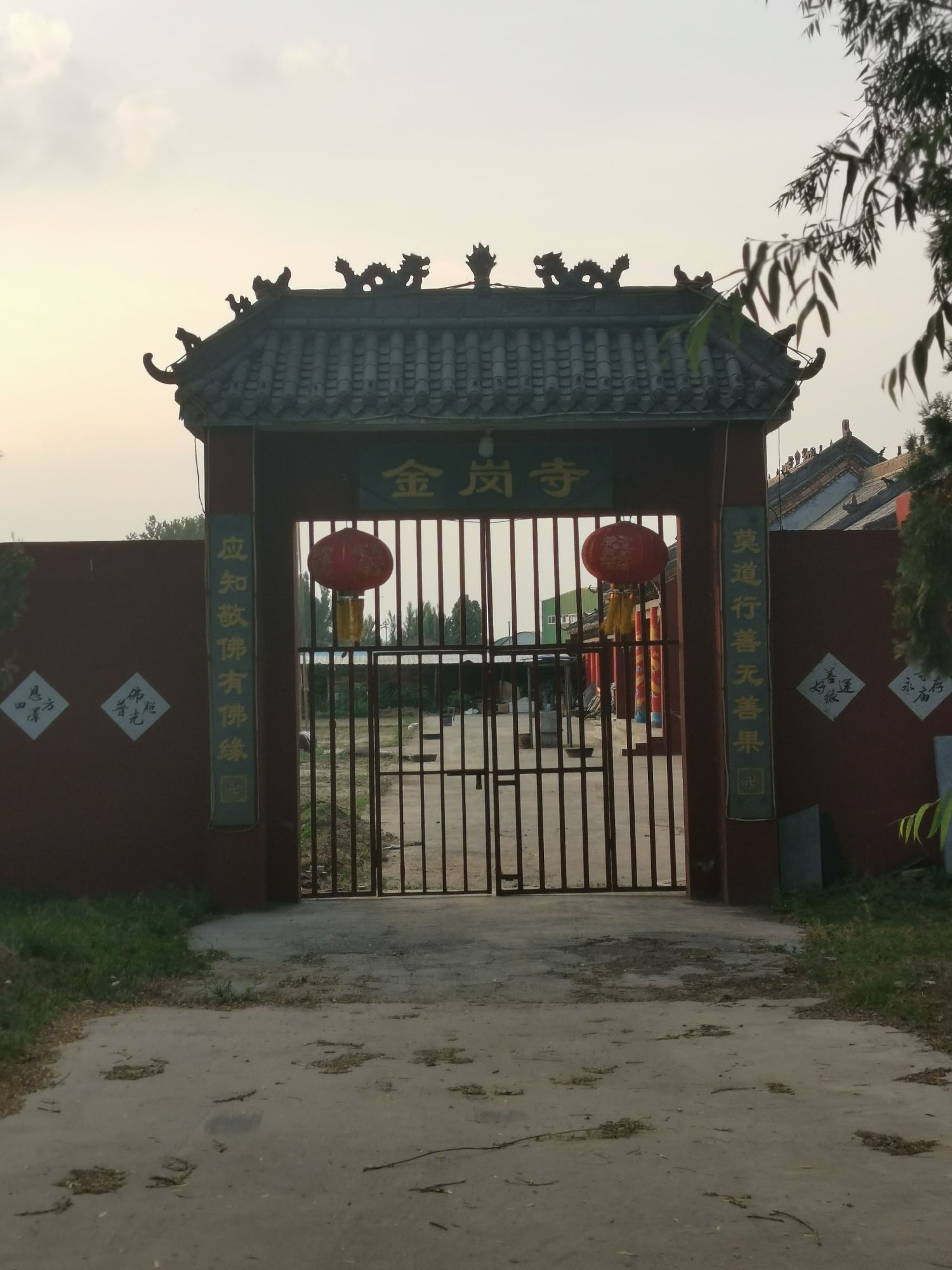 李胡寨村金岗寺实景照片