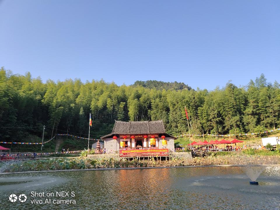 佳池禅寺实景照片
