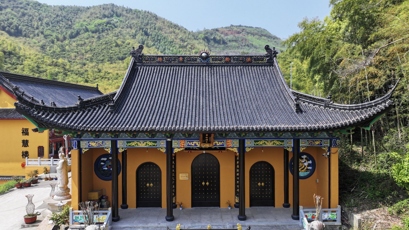 景峰禅寺实景照片