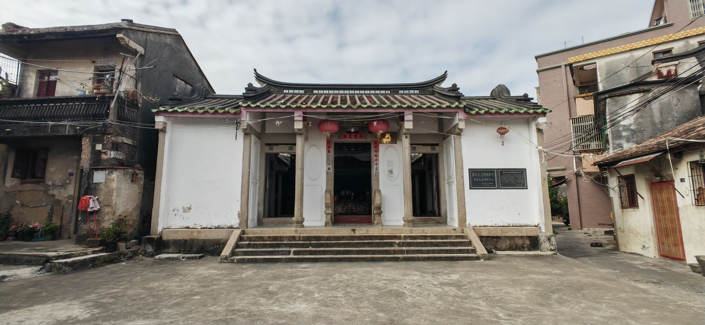 神泉古庙实景照片