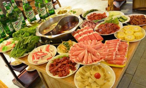 玉林串串香火锅(环城西路手机一条街店)