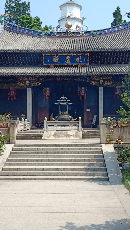 毗卢殿实景照片